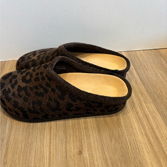 Sold - Picture 3 of 7